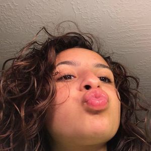 Meet your Posher, Kenna